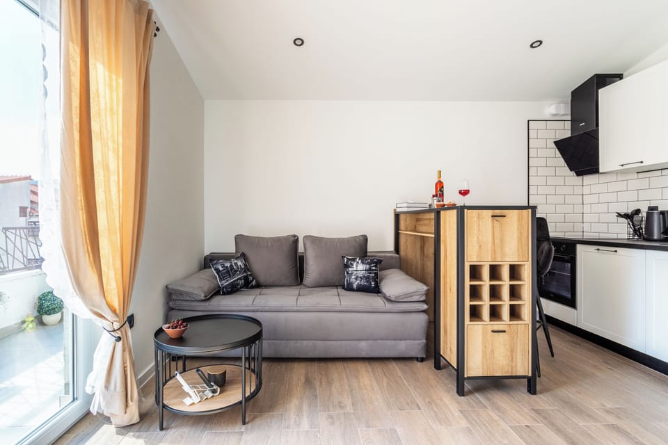 Studio, Non Smoking | Living area | LED TV, heated floors