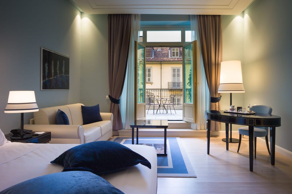 Deluxe Double Room, Balcony | Down comforters, free minibar items, in-room safe, desk
