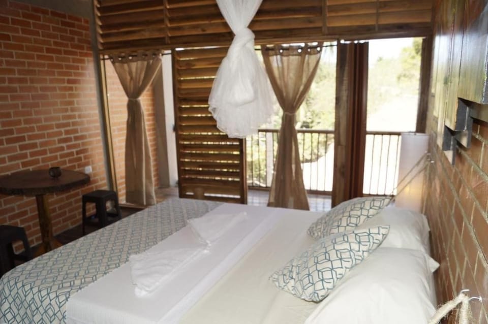 Deluxe Suite, Balcony, Courtyard View | WiFi (free)