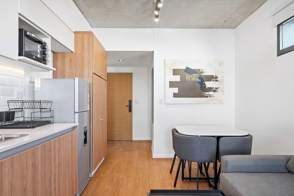 Studio | Private kitchenette | Fridge, oven, stovetop, electric kettle