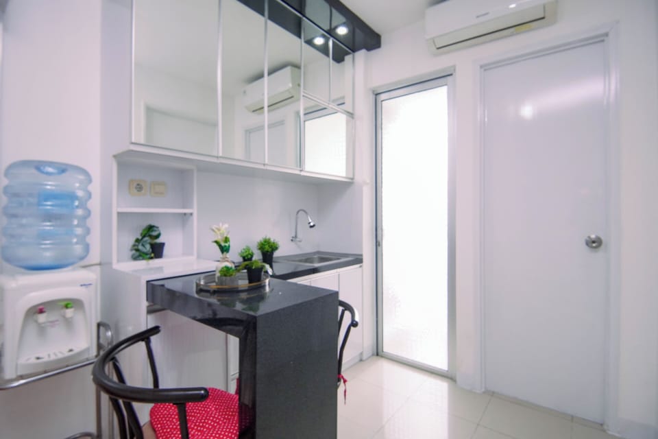 Standard Apartment | Dining room
