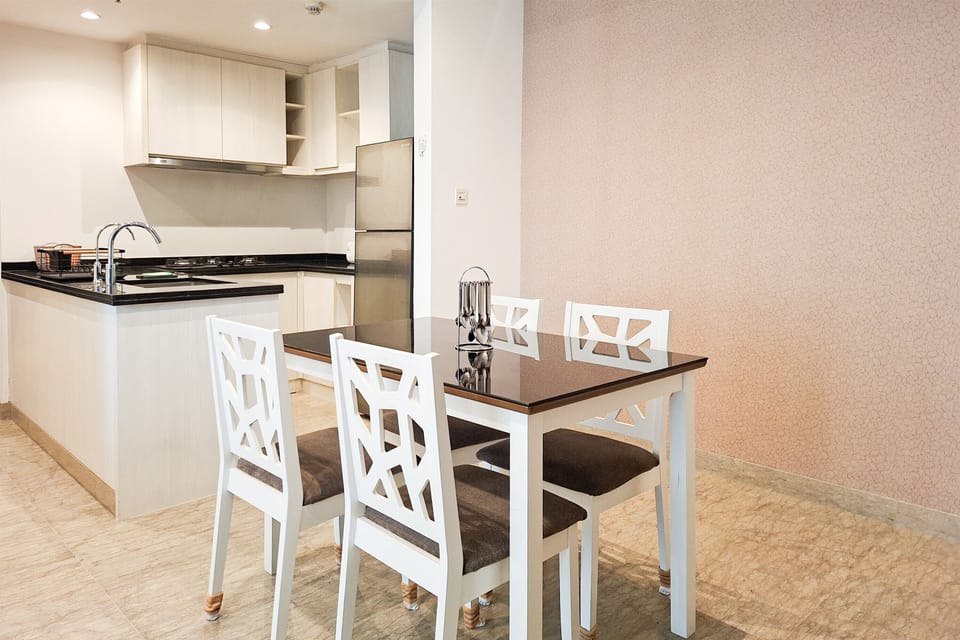 Standard Apartment | Dining room