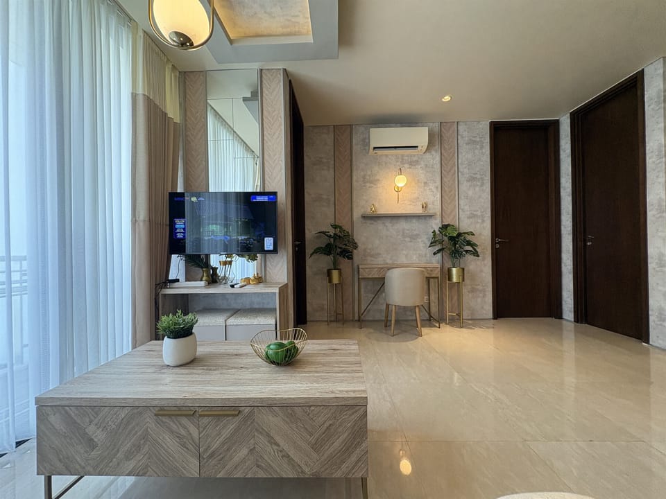 Standard Apartment | Television