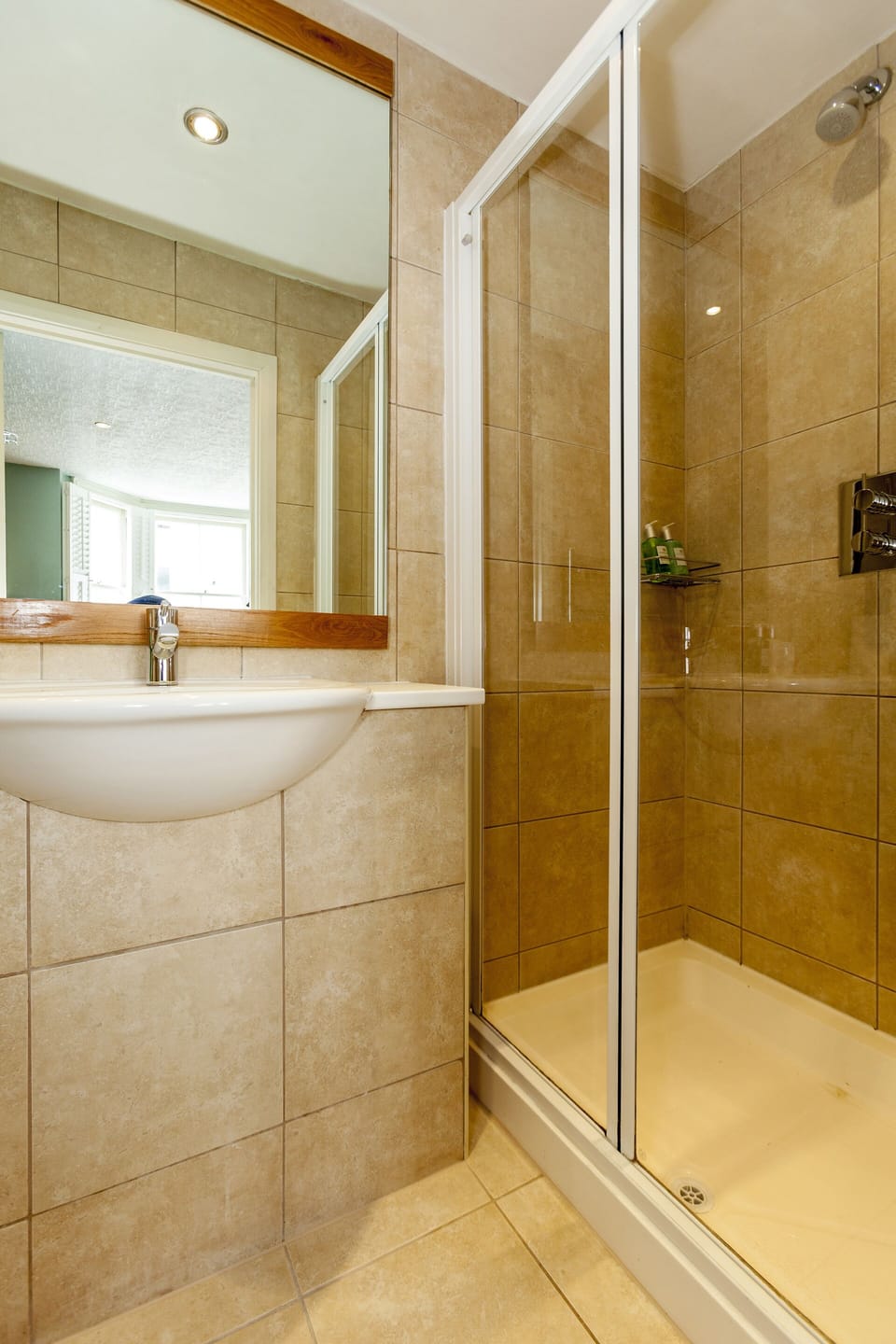 Double or Twin Room | Bathroom | Hair dryer, towels, toilet paper