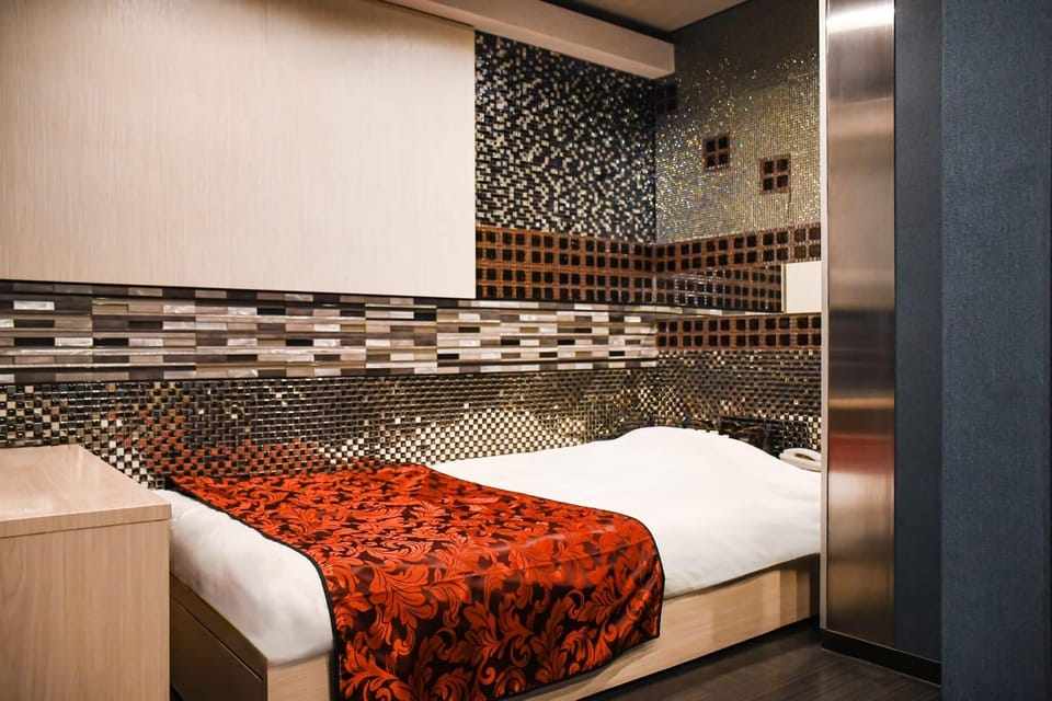 Standard Single Room, Smoking | WiFi (free), bed sheets