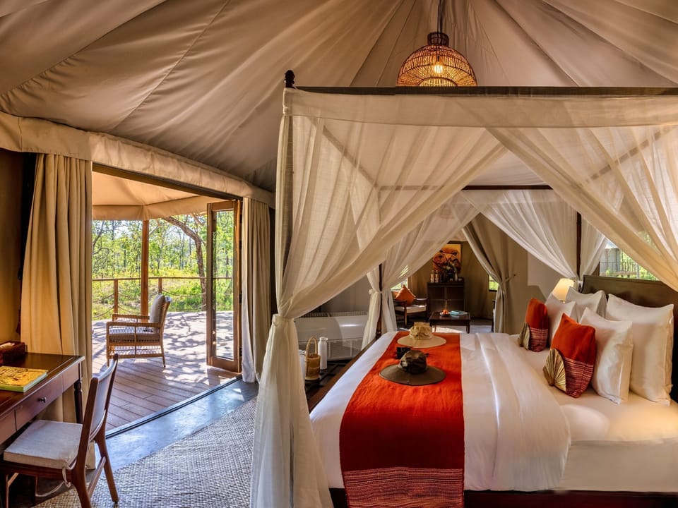 Luxury Suite | In-room safe