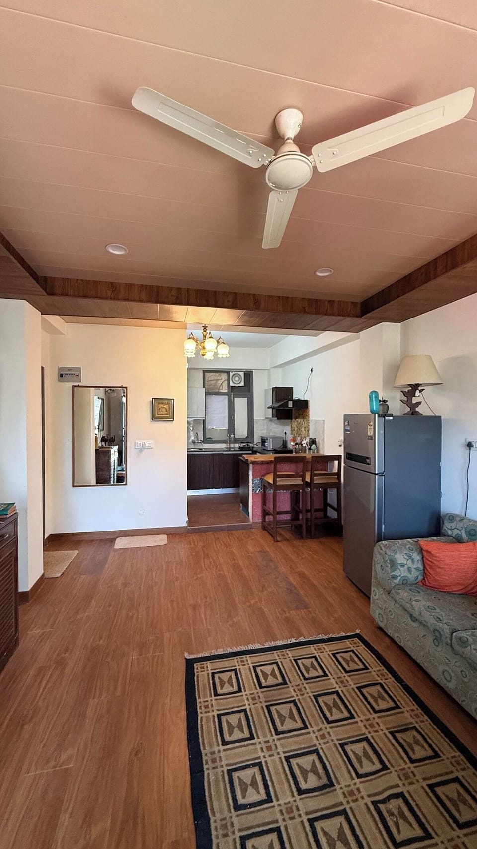 Economy Villa | Desk, WiFi (free), bed sheets