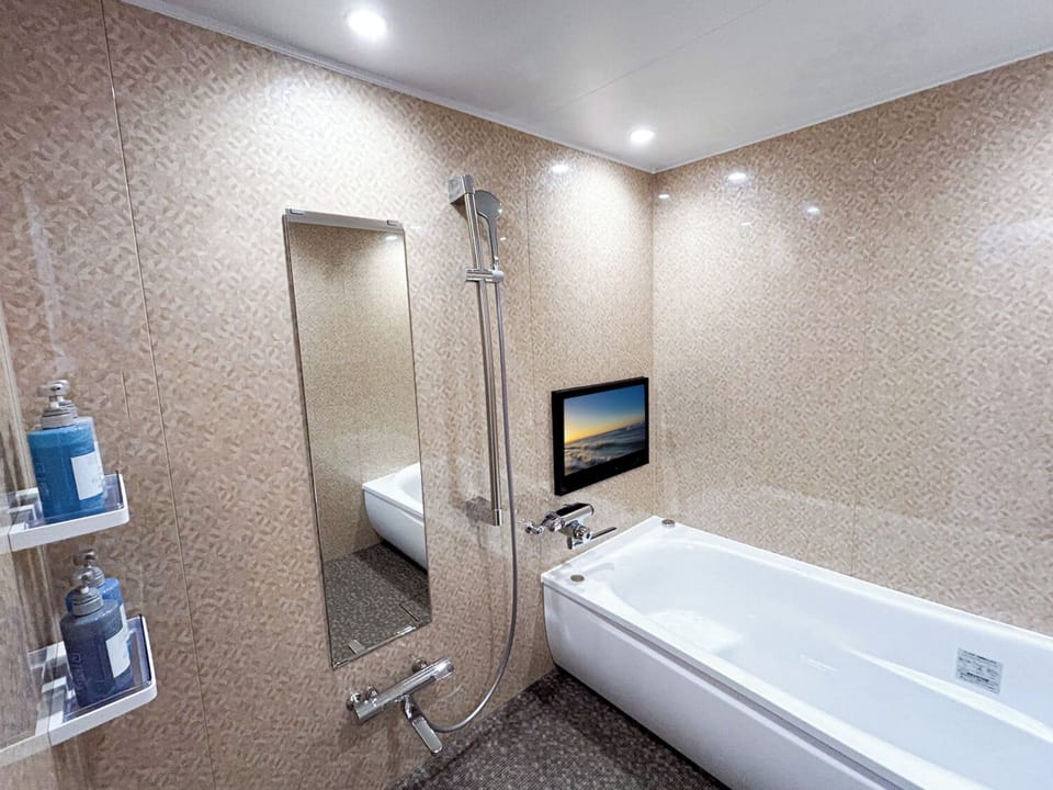 Superior Double Room, Smoking | Bathroom | Separate tub and shower, free toiletries, hair dryer, electronic bidet