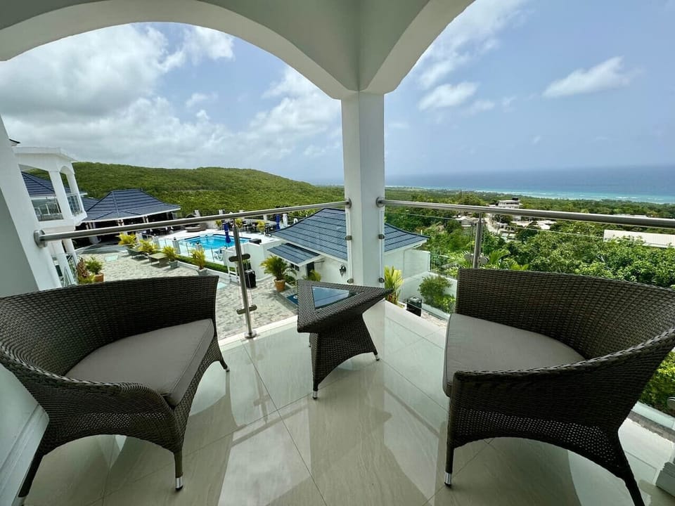 House, Balcony, Ocean View | Property grounds