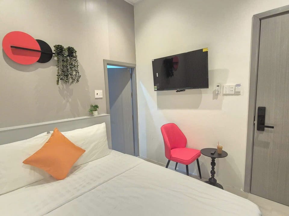 Double Room | Laptop workspace