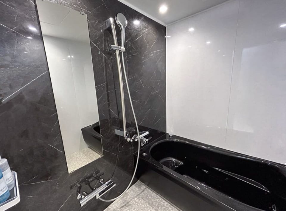 Value Double Room (Smoking Allowed) | Bathroom | Separate tub and shower, free toiletries, hair dryer, electronic bidet