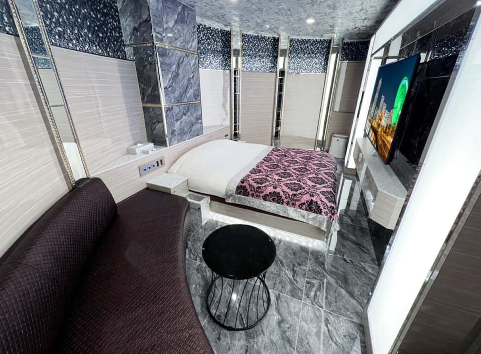 Superior Double Room, Smoking | WiFi (free), bed sheets