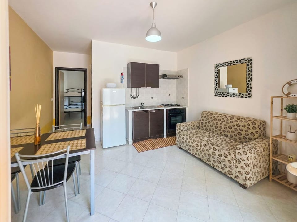 Apartment, Pool View | Living area