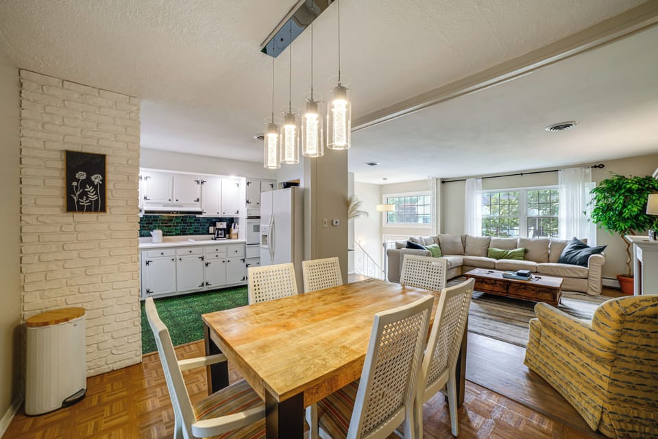 House (4 Bedrooms) | Interior