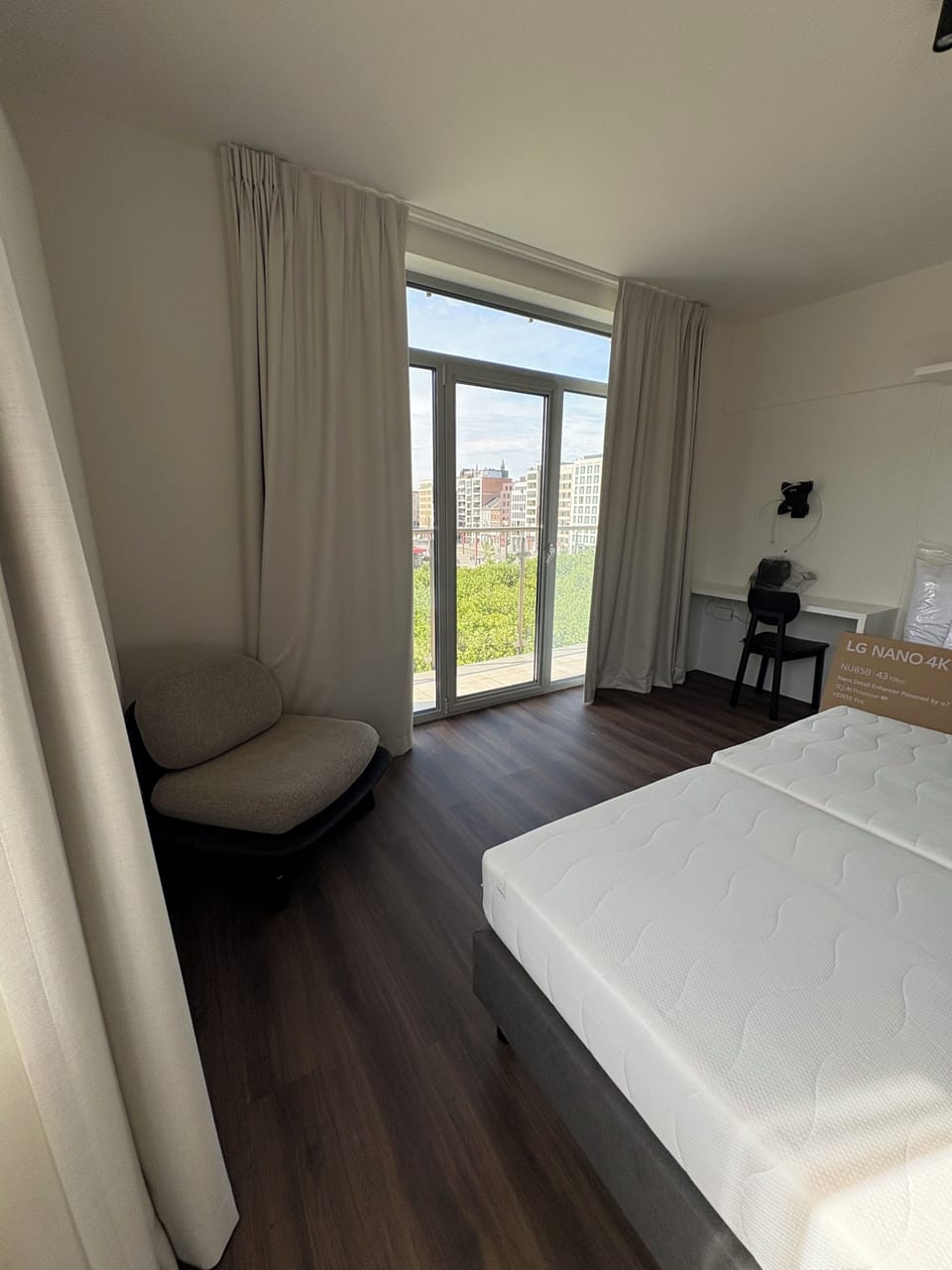 Superior Double or Twin Room, Balcony, City View | Iron/ironing board (on request), WiFi (free)