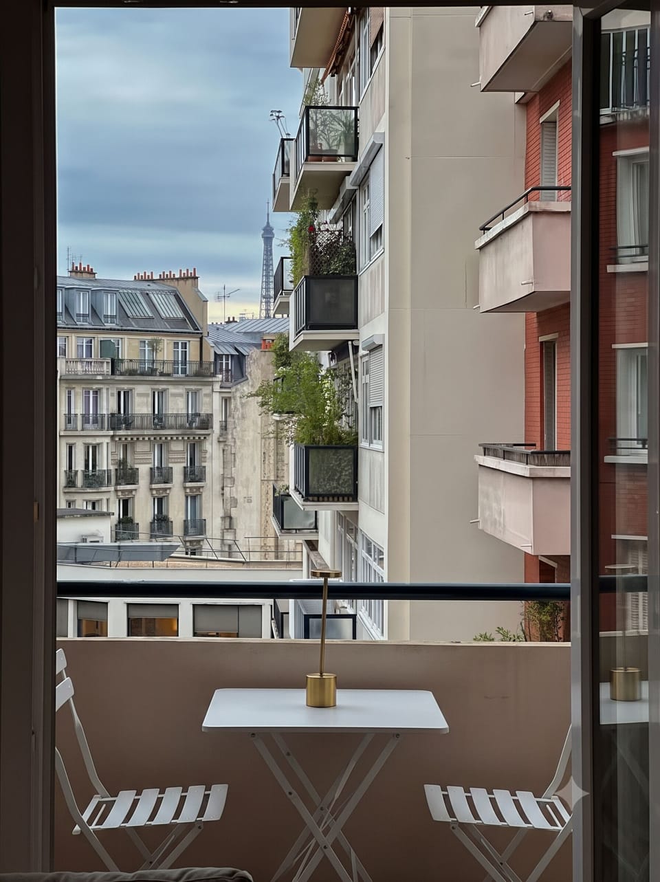 Deluxe Apartment, City View | Interior