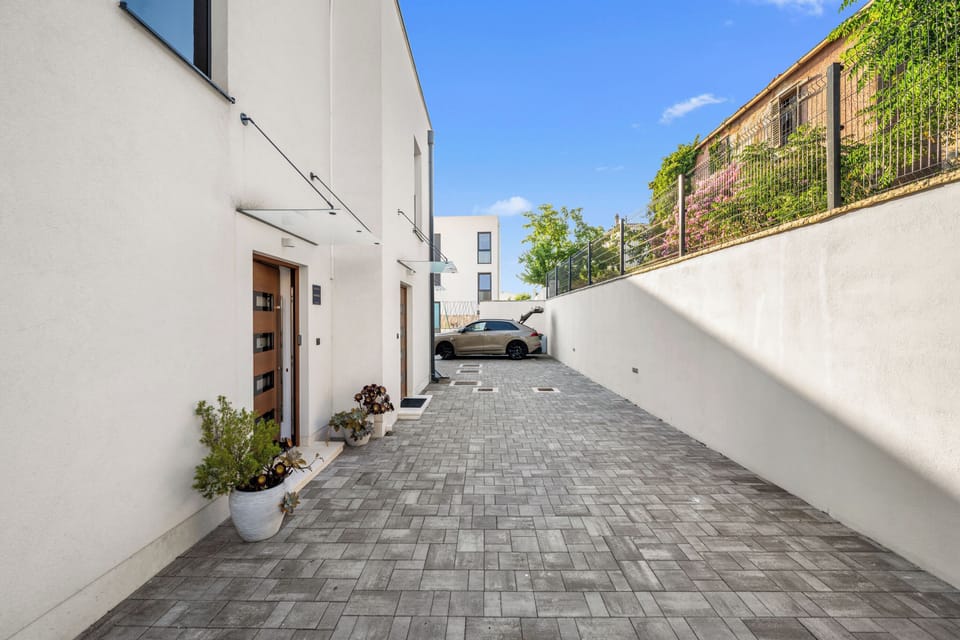 Standard Townhome, 2 Bedrooms, 2 Bathrooms (Pure Bliss Villa With Jacuzzi) | Property grounds
