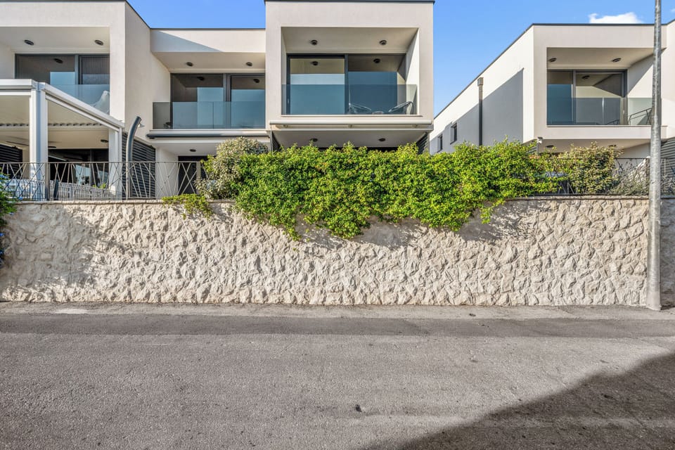 Standard Townhome, 2 Bedrooms, 2 Bathrooms (Pure Bliss Villa With Jacuzzi) | Exterior