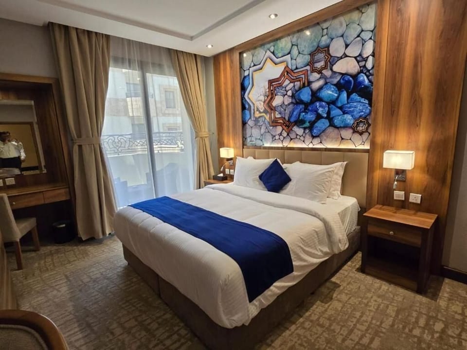 In-room safe, desk, blackout drapes, WiFi (free)