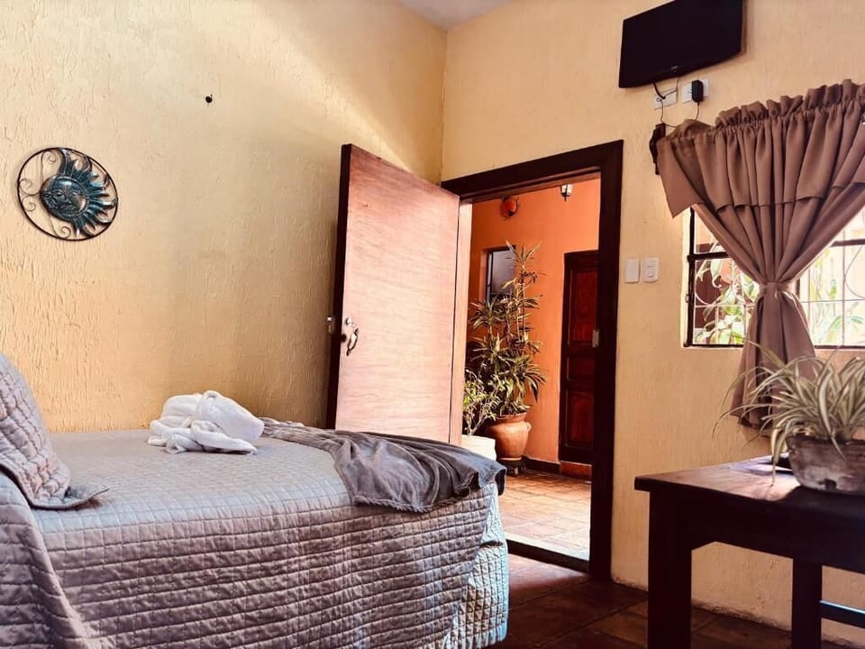 Deluxe Double Room, Courtyard View | WiFi (free)