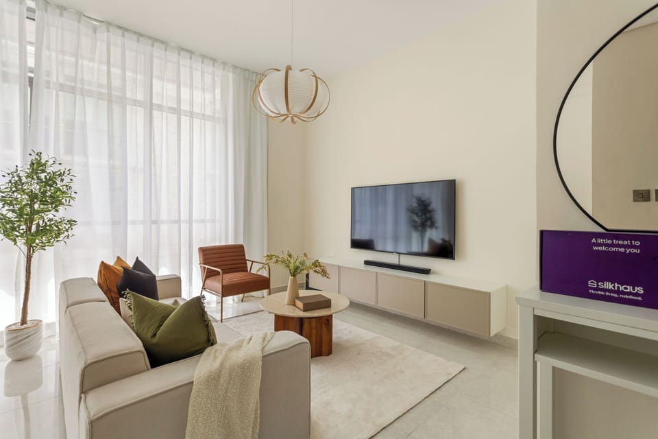 Economy Apartment, 1 Bedroom | Living area | Smart TV