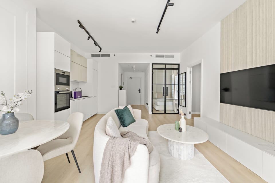 Junior Apartment, 2 Bedrooms | Bathroom | Rainfall showerhead, free toiletries, hair dryer, towels