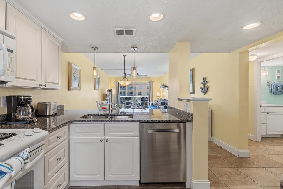 Condo, Multiple Beds (Point East 205) | Private kitchen
