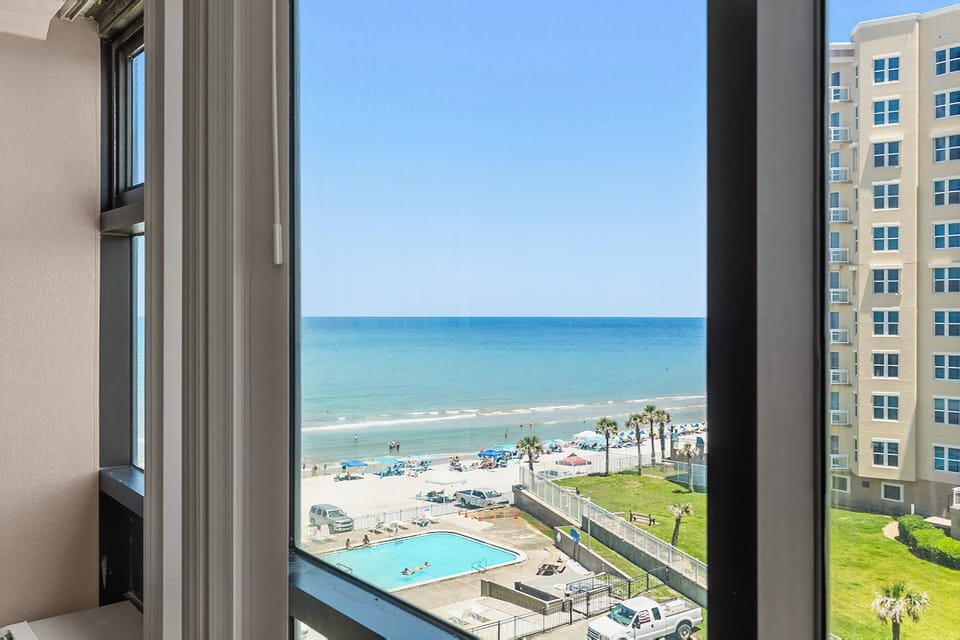 Condo, Multiple Beds (Oceanside Inn 605) | Interior