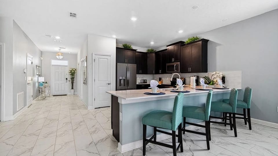 House (Multiple Bedrooms) | Interior