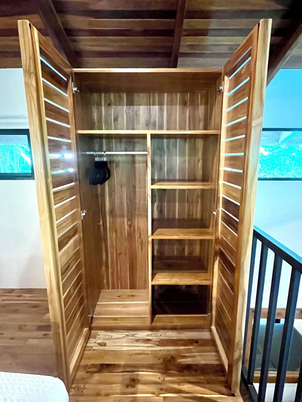 Comfort Loft, Multiple Beds | In-room safe, laptop workspace, free cribs/infant beds, free WiFi