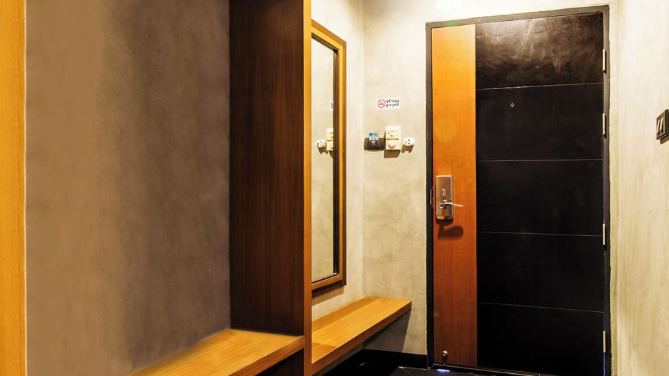 Deluxe Premier (2 storied building) | Desk, blackout drapes, free WiFi, bed sheets