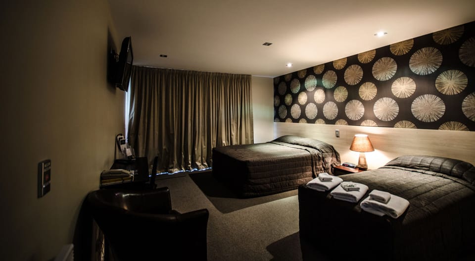 Standard Room | Desk, iron/ironing board, cribs (free), WiFi (free)
