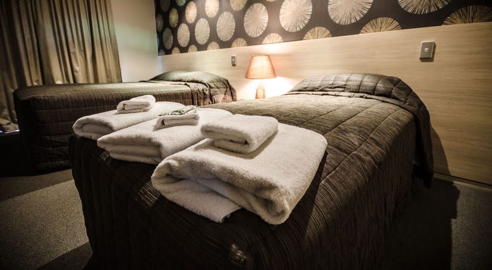 Standard Room | Desk, iron/ironing board, cribs (free), WiFi (free)