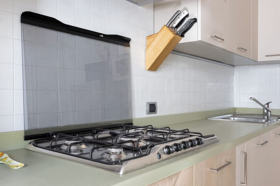 Apartment, 3 Bedrooms, Lake View | Private kitchen | Espresso maker, coffee/tea maker, electric kettle