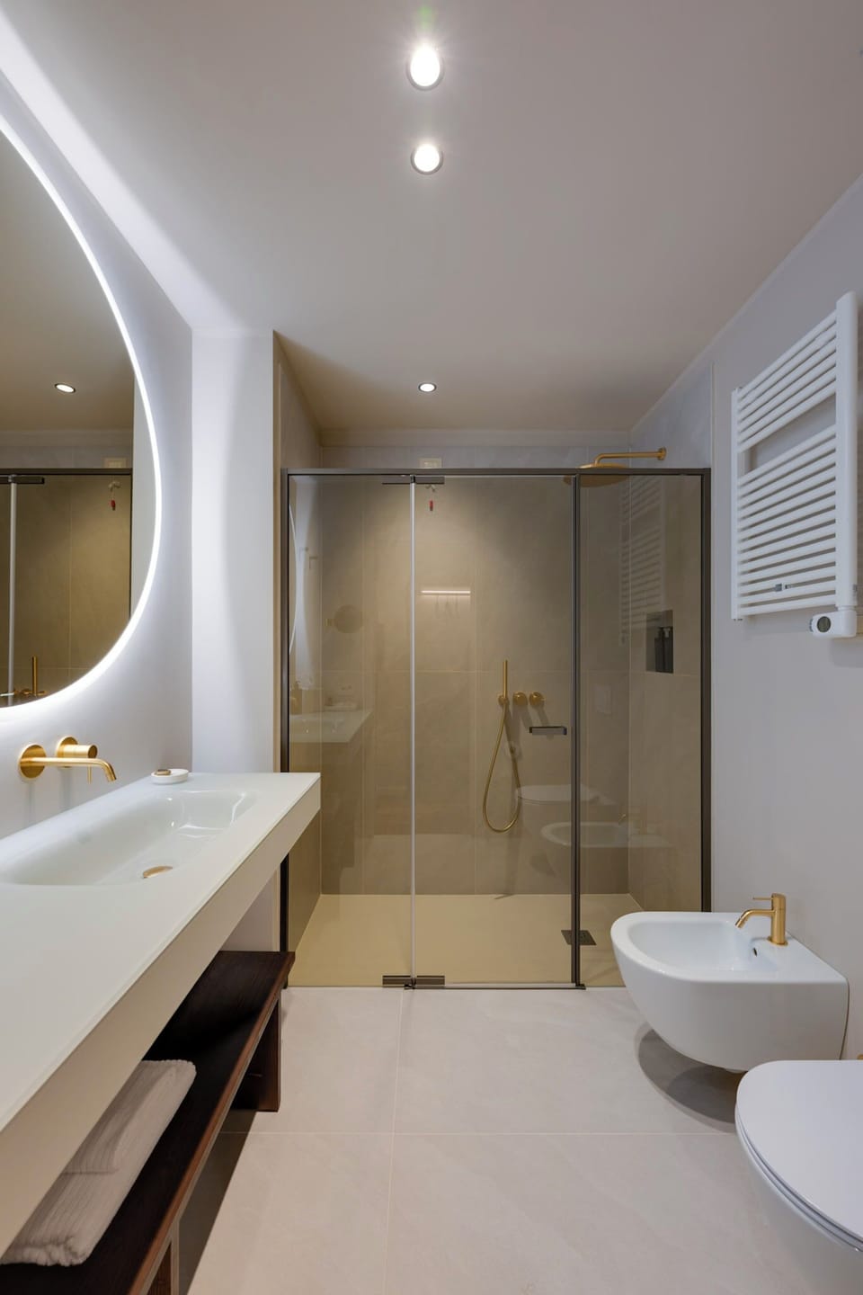 Classic Double or Twin Room, Hill View | Bathroom | Shower, free toiletries, hair dryer, slippers