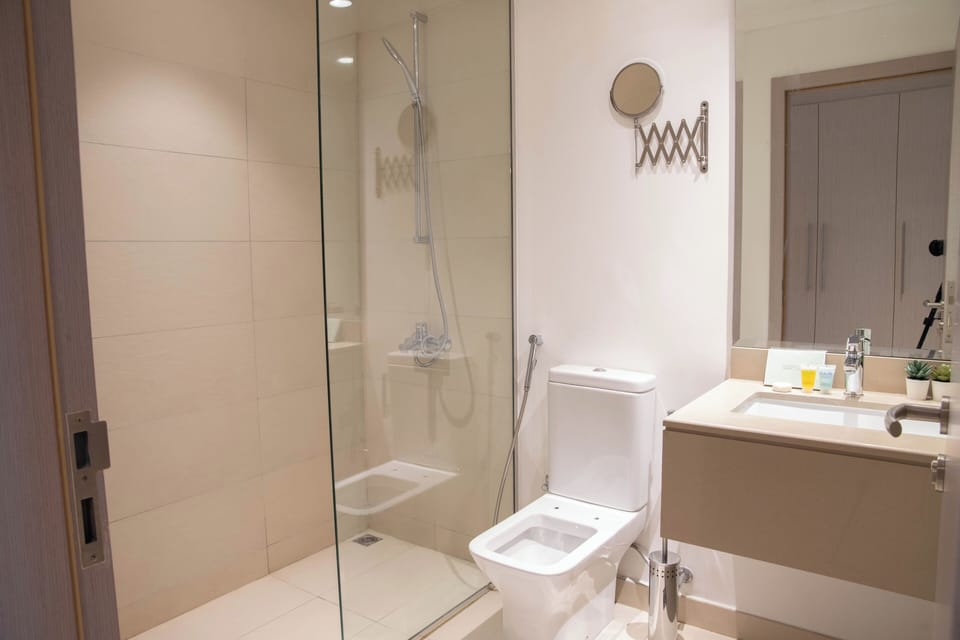 Apartment, Balcony | Bathroom