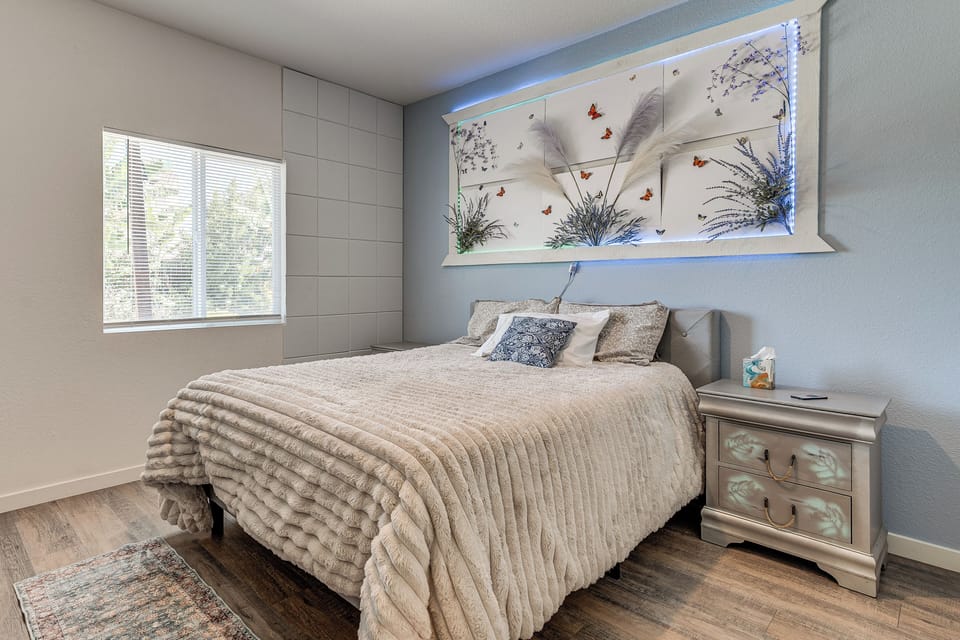 House (5 Bedrooms) | Interior