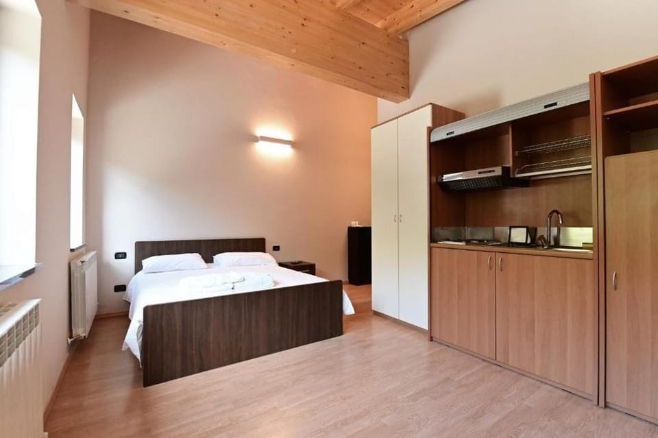 Standard Double Room | WiFi (free)