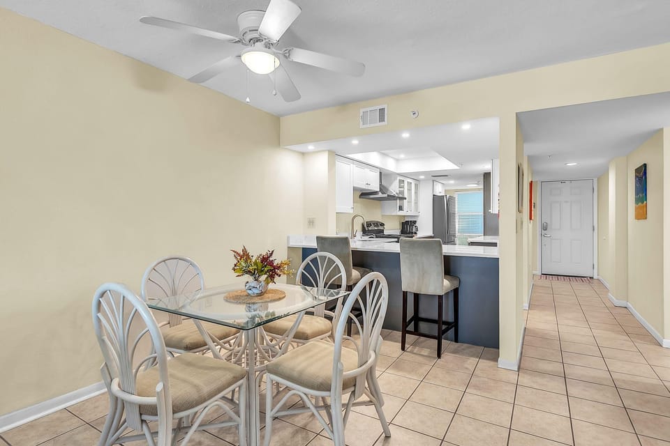Condo, 1 King Bed (Shalimar 302) | Dining