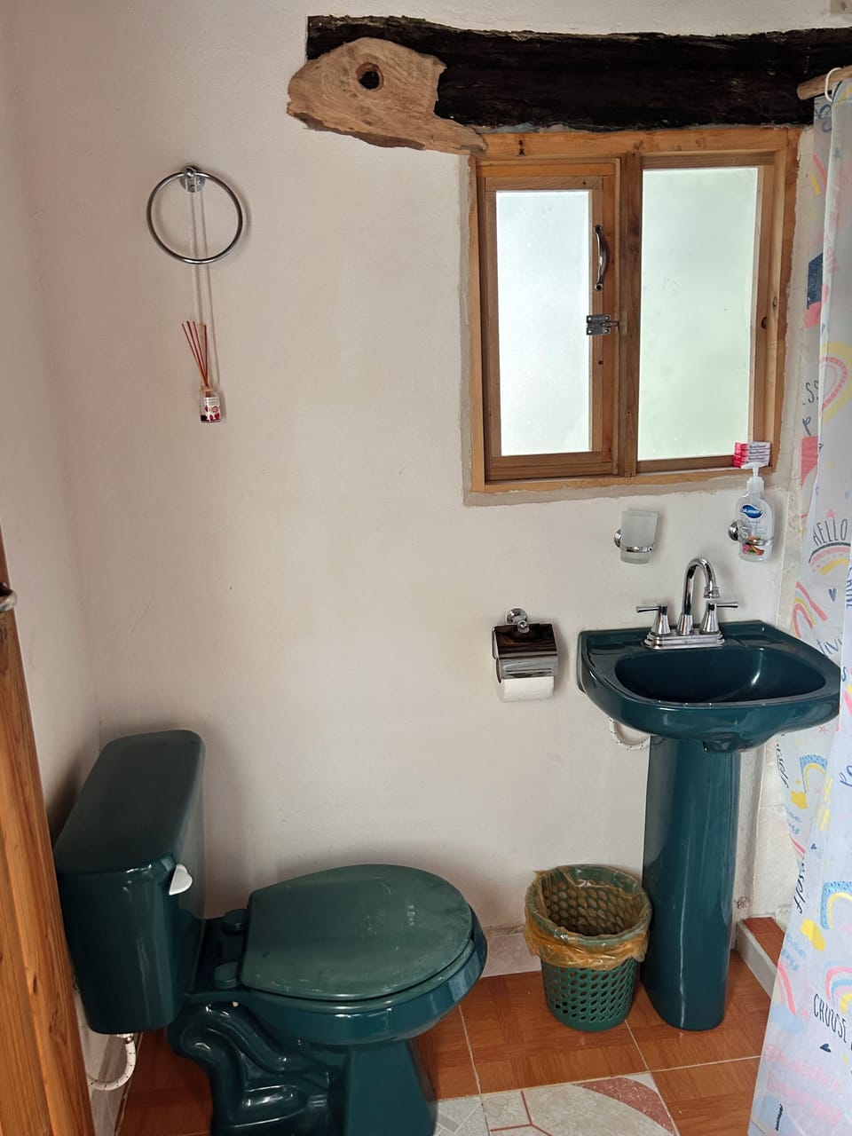 Family Room, Patio, Mountain View | Bathroom | Shower, towels, soap, shampoo