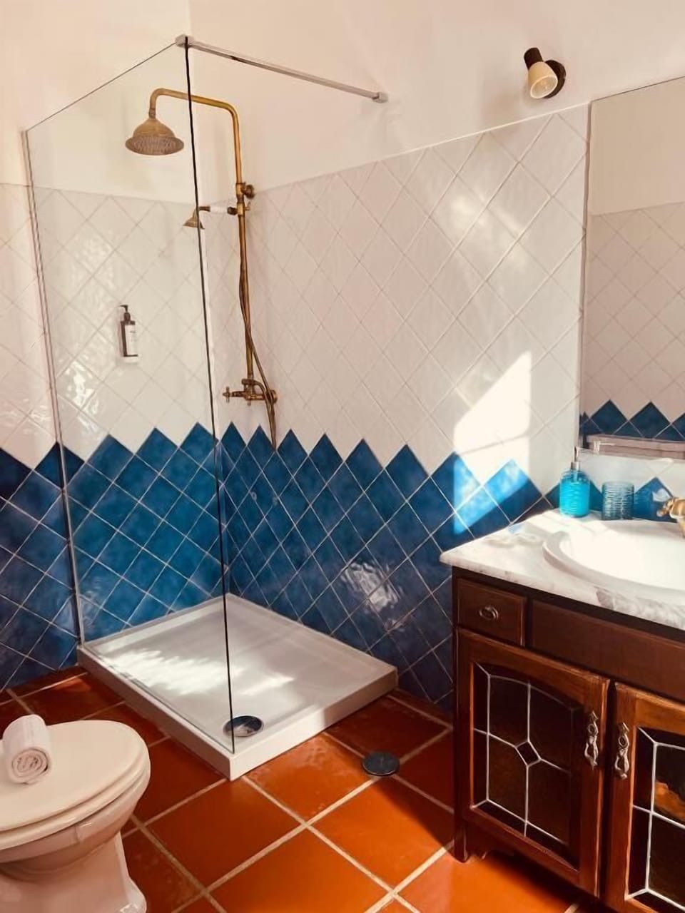 Deluxe Double Room, City View | Bathroom