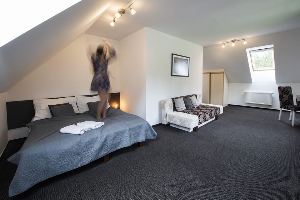 Double Room (2 Adults  2 Children) | Desk, free WiFi