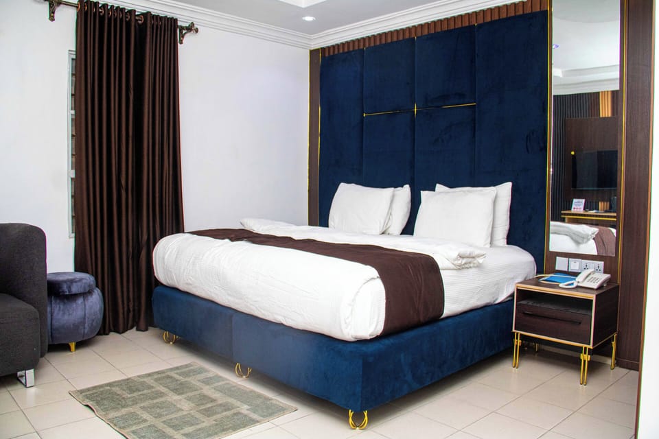 Business Apartment, Balcony, City View | Desk, laptop workspace, WiFi (free), bed sheets