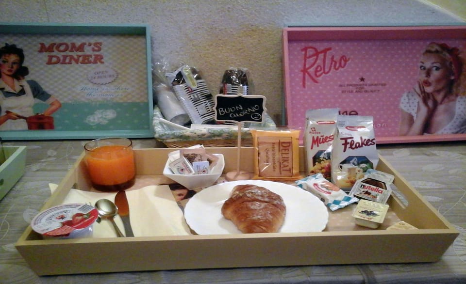 Daily continental breakfast for a fee