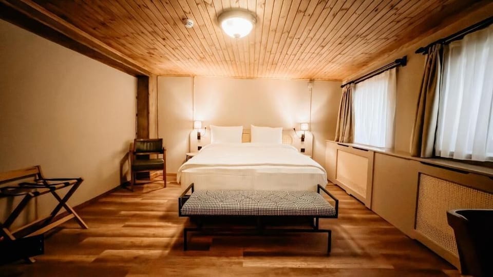 Economy Double or Twin Room | In-room safe, blackout drapes, WiFi (free)