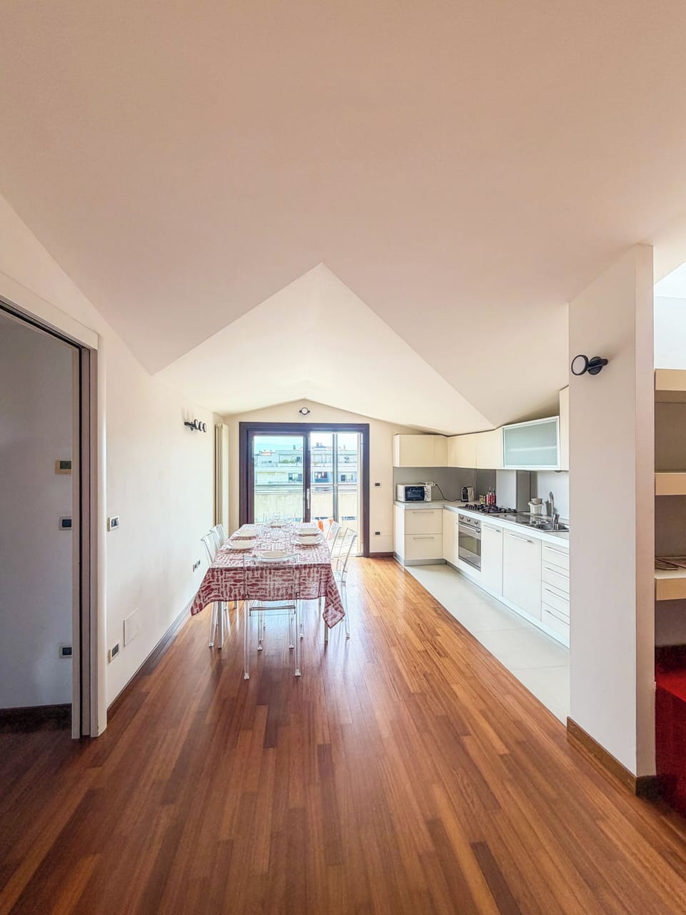 Apartment, Balcony, Sea View | Dining