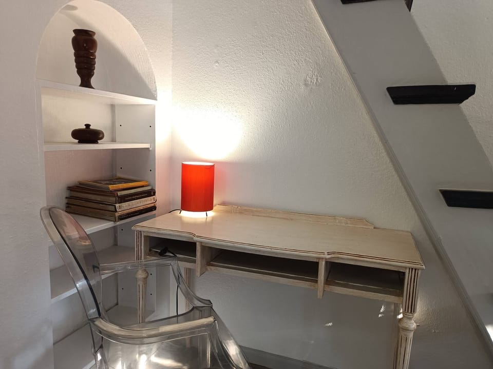 Studio, 1 Bedroom, Smoking, Patio | Interior