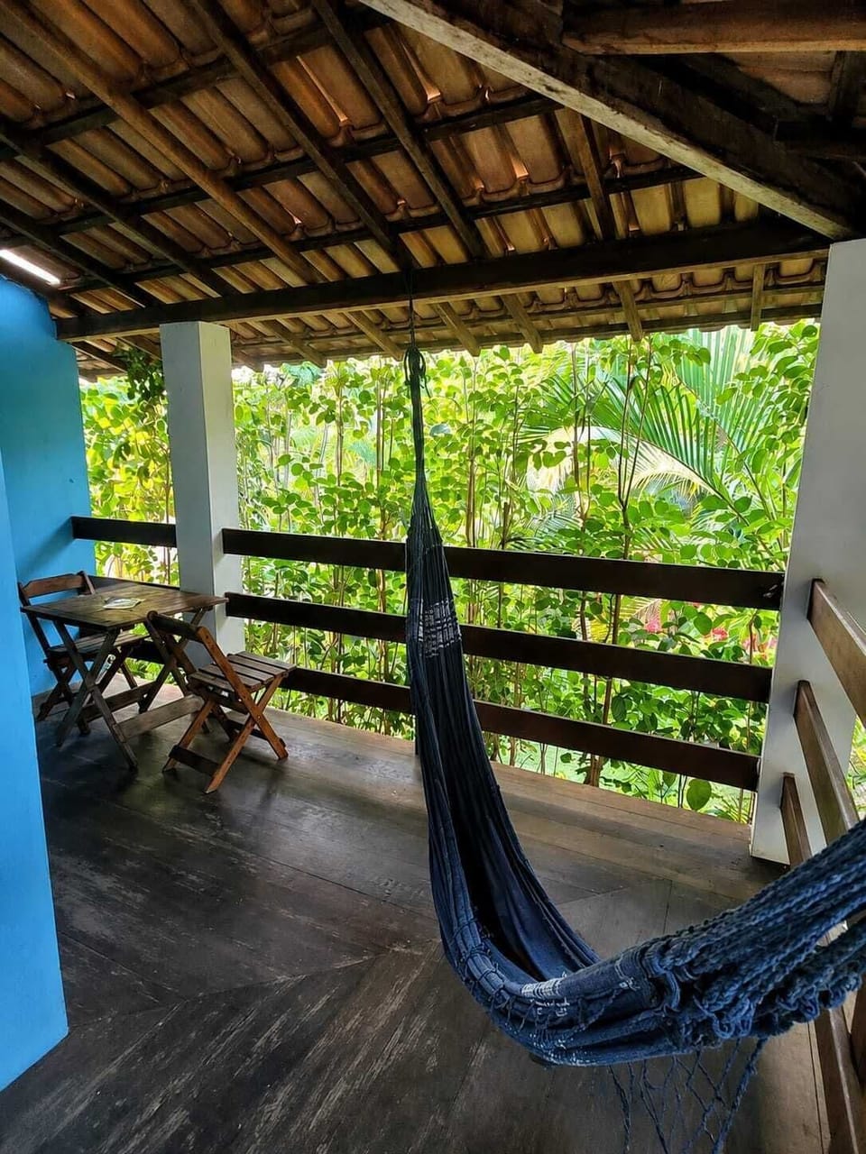 Superior Triple Room, Lanai | Outdoor dining