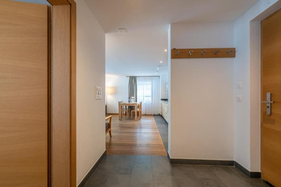 Apartment, Balcony, City View | Dining