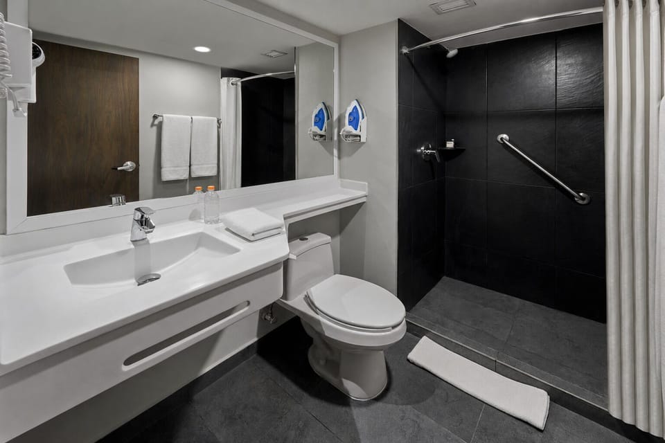 Shower, free toiletries, hair dryer, towels